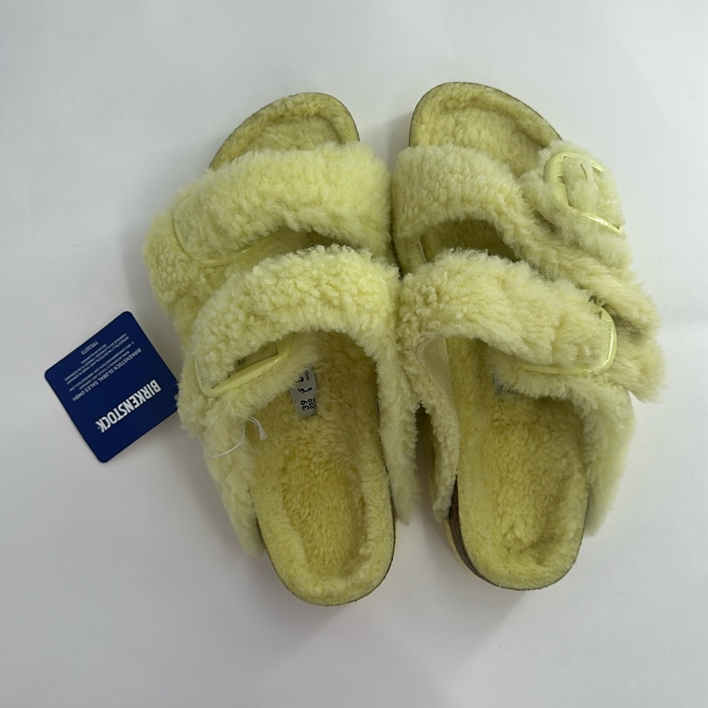 NWT Birkenstock Arizona Big Buckle Shearling - Popcorn - Size 39